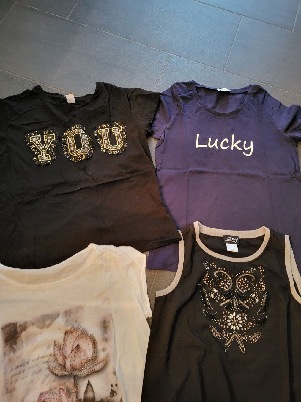 Lotti di vestiti: T-Shirt Set Gr. 38 – Usato da Matzendorf venduto da hauli2 2
