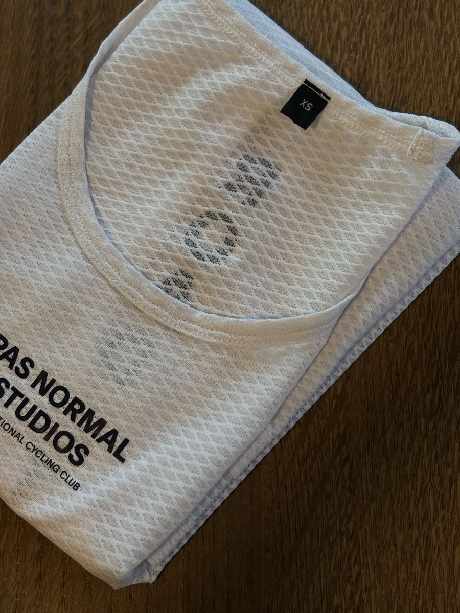Pas Normal Studios Tops: PNS Unisex Baselayer – Neuf (Voir description) à Mels par exploremore 3