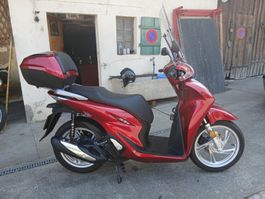 SH125AD avec seulement 239Km exp, superbe occasion a saisir