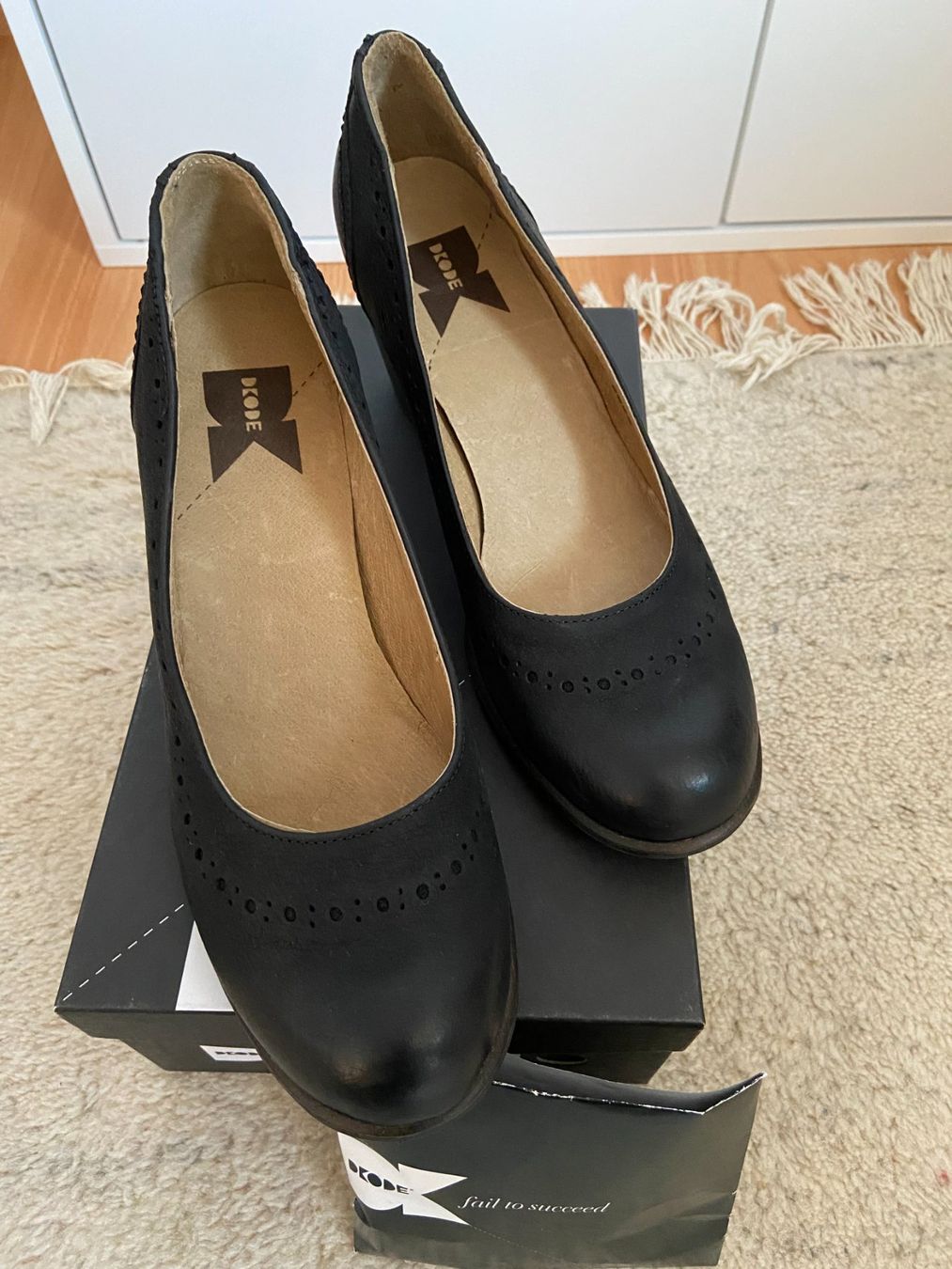 Scarpe da donna: Chaussures DKODE, noires, t. 39 – Nuovo (secondo la descrizione) da Essert FR venduto da Boulous