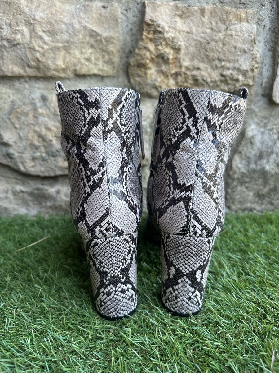 Geox Scarpe da donna: Bottines - Geox - 38.5 – Usato da Fregiécourt venduto da Mremr57 3