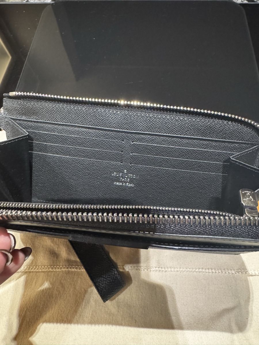 Portafogli: Louis Vuitton Portemonnaie – Usato da Liestal venduto da KLAG 3