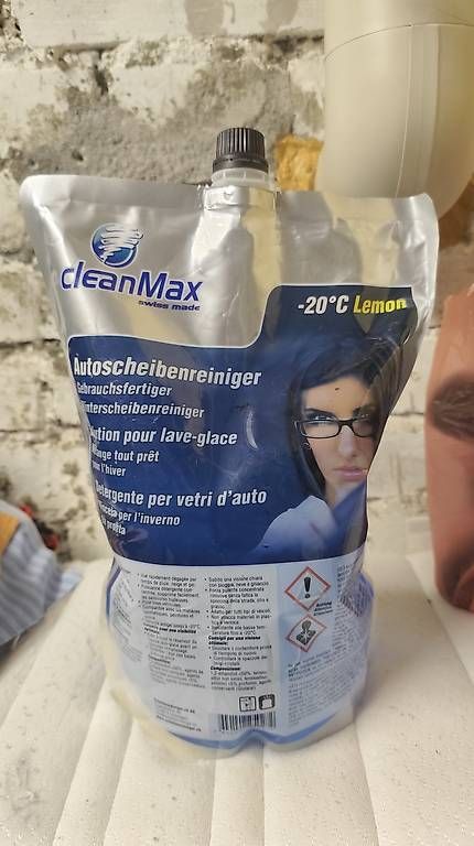 Produits d'entretien: Scheibenreiniger 2L Cleanmax neu – Neuf avec emballage d'origine à Erstfeld par Guz93