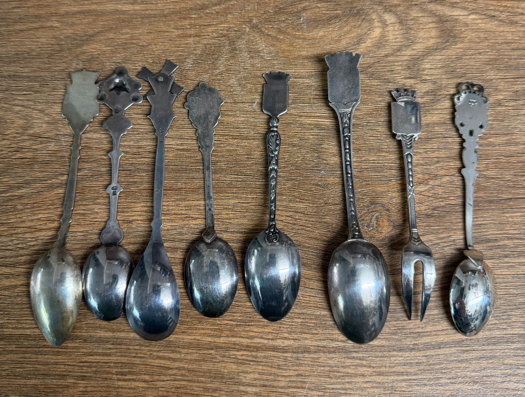 Cucchiai: Antike Souvenirlöffel-Sammlung. – Usato da Nussbaumen AG venduto da olitech5415 1