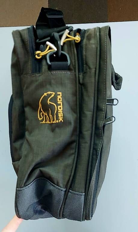 Zaini: Sacoche laptop 16" transformable sac à dos  – Usato da Nyon venduto da cochonours 3