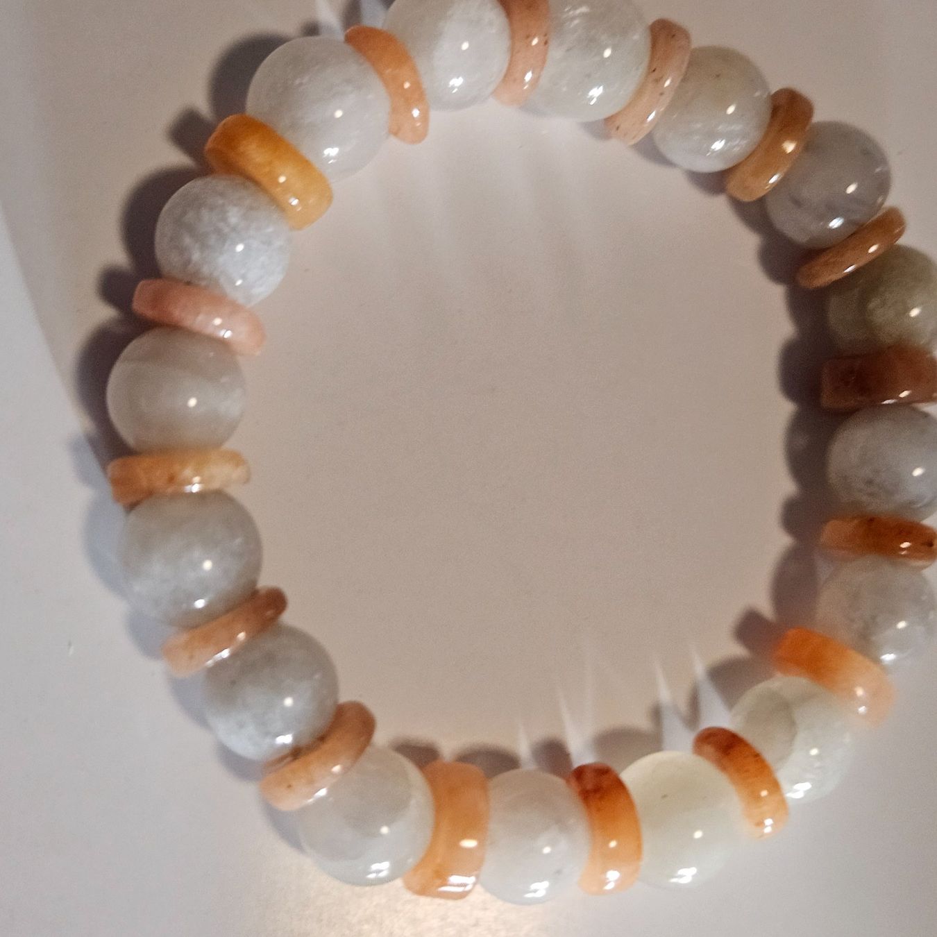 Bracciali & Braccialetti: Bracellet en perles de jade blanc – Nuovo e nell'imballaggio originale da Vernier venduto da 19pigments 2