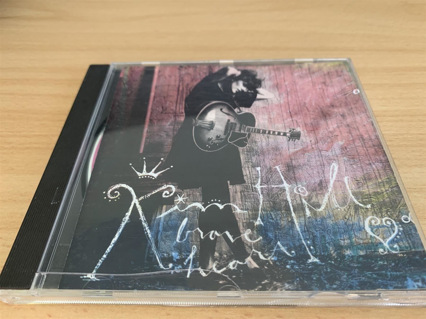 CD: Kim Hill – Brave Heart – Usato da Rikon im Tösstal venduto da Alpenmutz