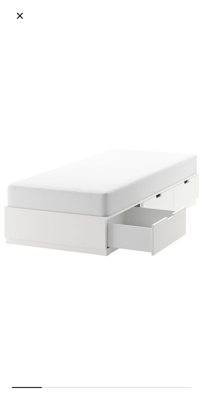 Ikea Lits: Bettgestell mit Matratze – D'occasion à St. Gallen par eny_6vhv 1