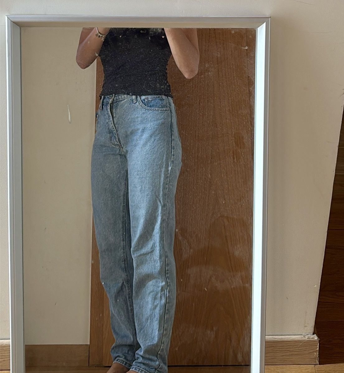 Brandy Melville Jeans: Light wash brandy melville jeans – Usato da Commugny venduto da n_a_m2tv 2
