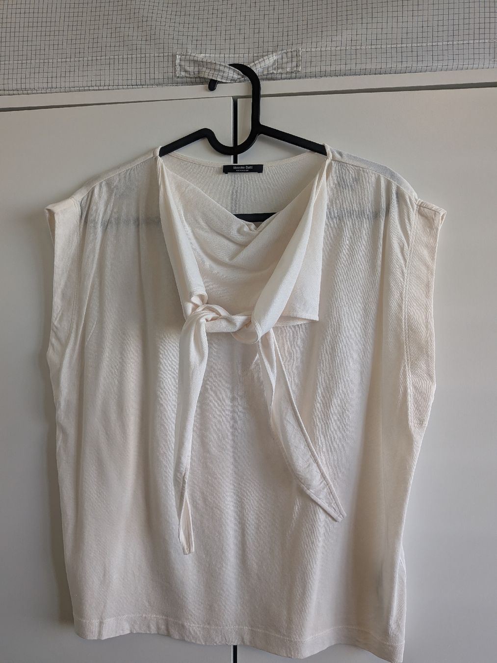 Massimo Dutti Top: Massimo Dutti Women's Top - Size M - never worn – Nuovo (secondo la descrizione) da Wettingen venduto da ann_hzb5 4