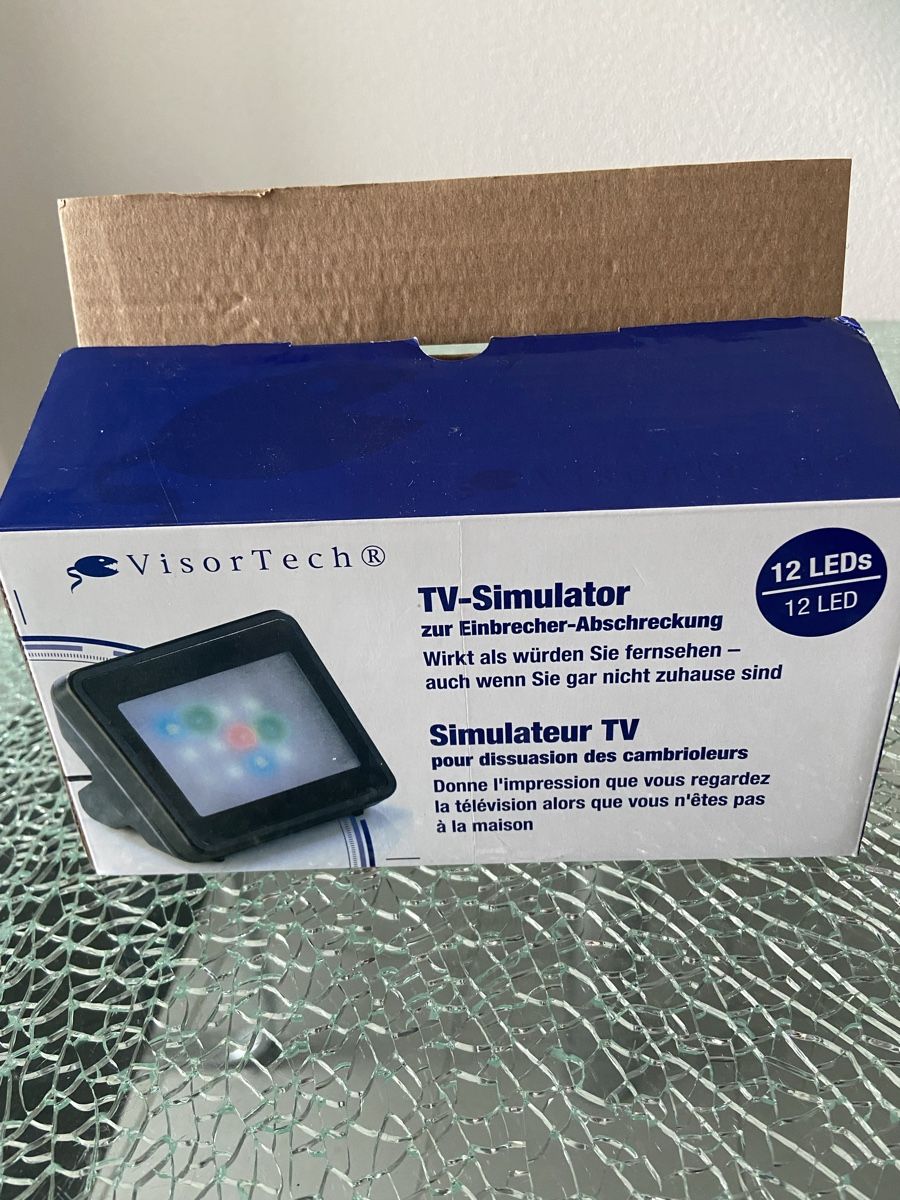Sistemi d'allarme: TV Simulator VisorTech zur Einbrecher-Abschreckung – Usato da Oftringen venduto da andrax 1