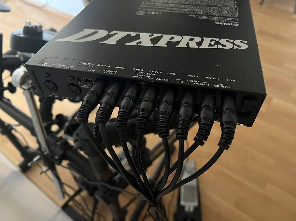 Yamaha Musikinstrumente: Yamaha DTXPRESS – Gebraucht aus Thalwil von pza_55h7 2