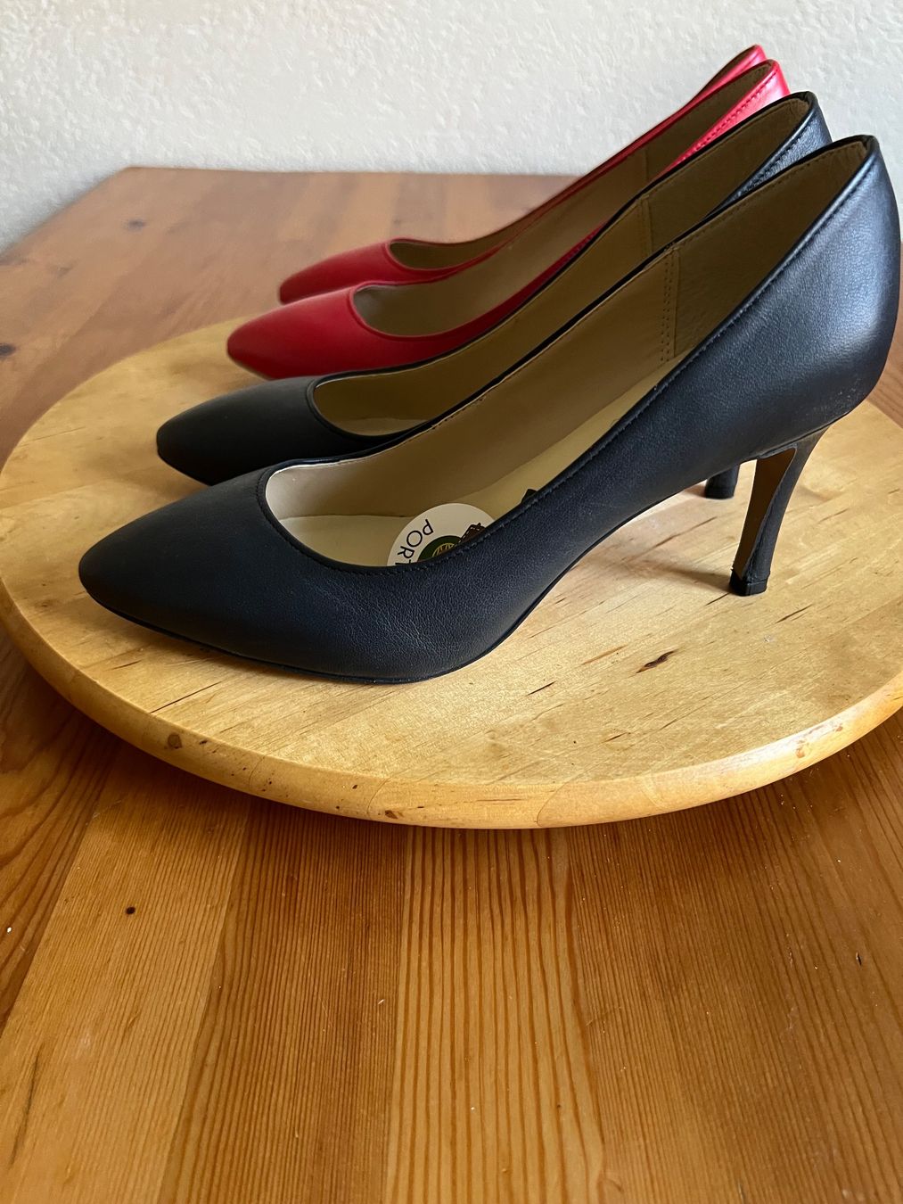 Scarpe da donna: 2 PAAR PUMPS GR. 37 – Nuovo (secondo la descrizione) da Schaffhausen venduto da susiquatro01 2