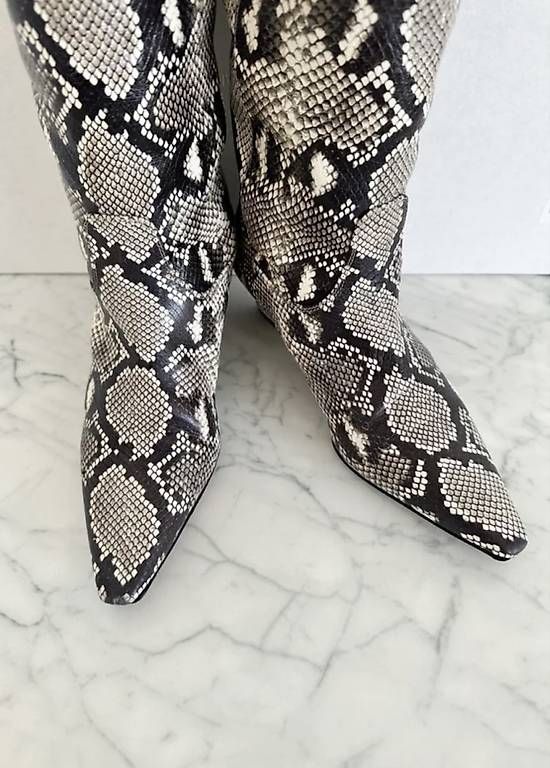 Scarpe da donna: LEDERSTIEFEL MIT KEILABSATZ – Usato da Küsnacht ZH venduto da Interiority 4