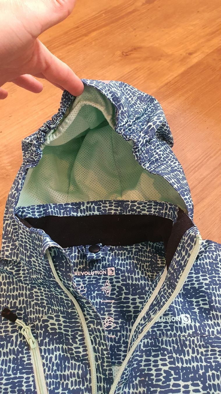 Trevolution Jacken & Mäntel: Wind/Regenjacke in grösse 104 – Gebraucht aus Flawil von minggeli83 2