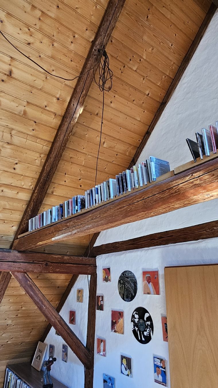Supporti a parete: CD-Wandhalterung für 2x54 CD – Usato da Spreitenbach venduto da Garjulia 2