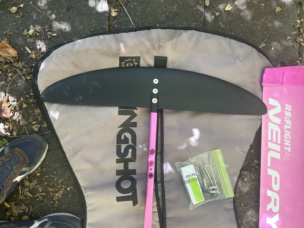 Tavole da surf e di nuoto: Foil windsurfen. Windfoil. Komplett – Usato da Uetikon am See venduto da lemon-slice 1