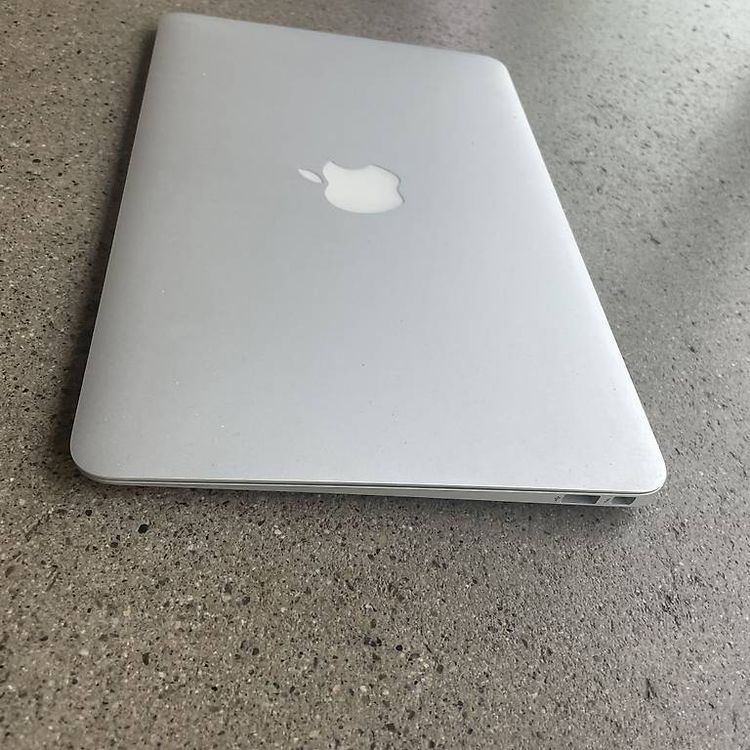 Apple Notebook: MACBOOK AIR – Usato da Biel/Bienne venduto da inf_ssm8 3
