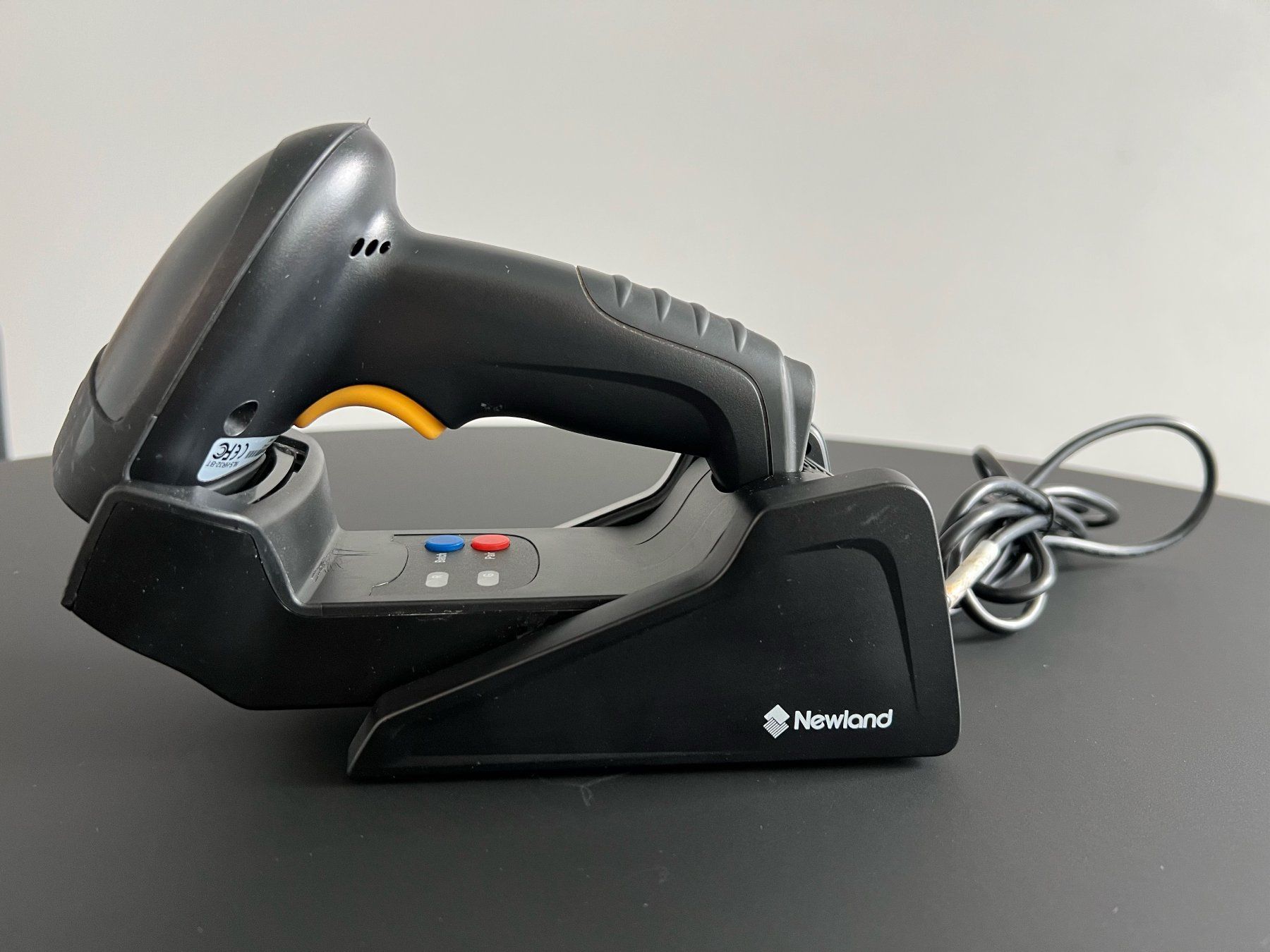 Scanner: Newland HR32 Barcodescanner Bluetooth + Ladestation – Usato da Eschlikon TG venduto da Unterhalt_CS 2