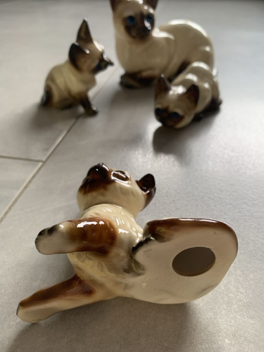 Statuette: Katzenfamilie – Usato da Zuzwil SG venduto da Ibohaus 2
