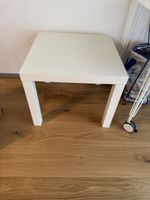 Petite table blanche