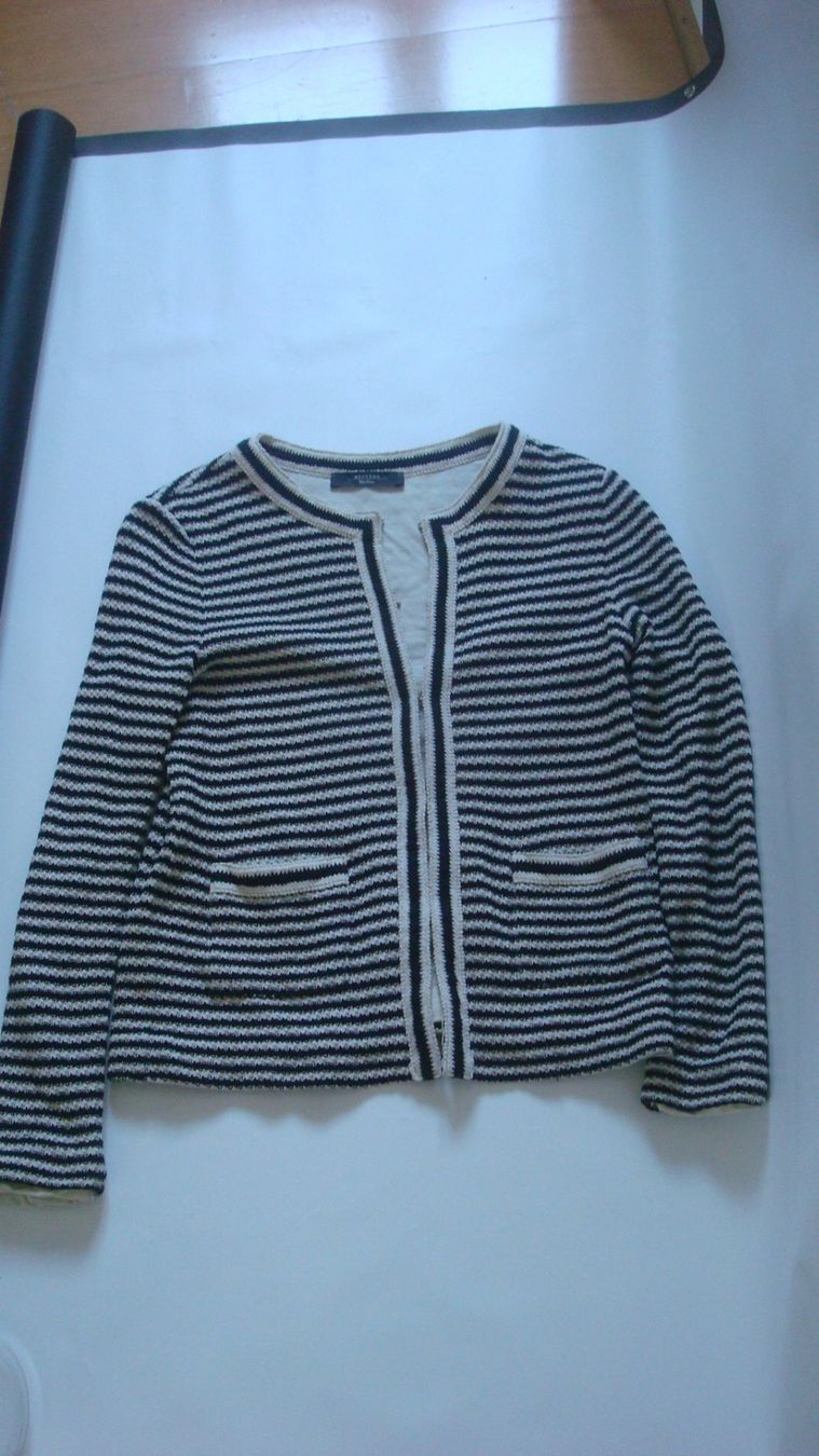 Max Mara Giacche: Jäckchen MaxMara Weekend schwarz-weiss Strick Gr. 34 – Usato da Münchenstein venduto da Pesci6
