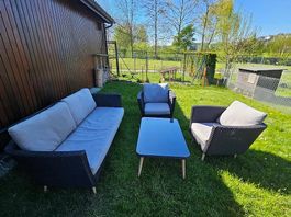 Rattan Lounge