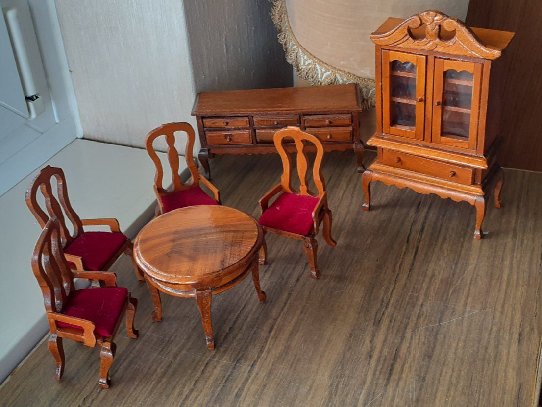 Case e mobili per bambole: Möbel für Puppenstube – Usato da Mörschwil venduto da lindaswunderkiste 1