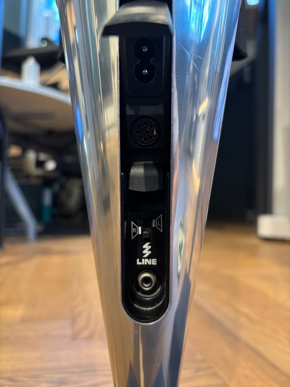 Bang & Olufsen Lautsprecher: Enceintes design Beolab 8000 Bang & Olufsen – Gebraucht aus Sion von Bang-OlufsenSion 3