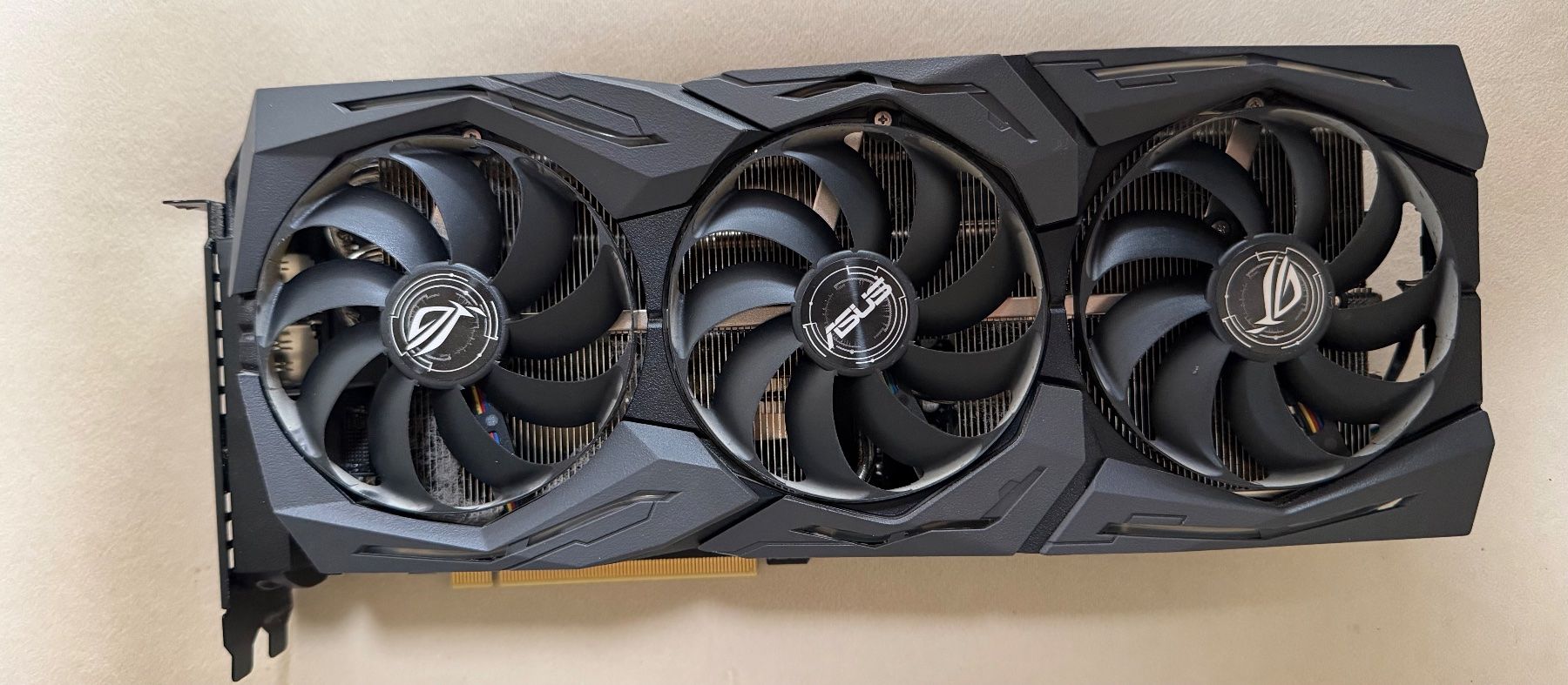 Schede grafiche: ASUS ROG Strix GeForce RTX 2080 Ti O11G Gaming – Usato da Weiach venduto da ARFW