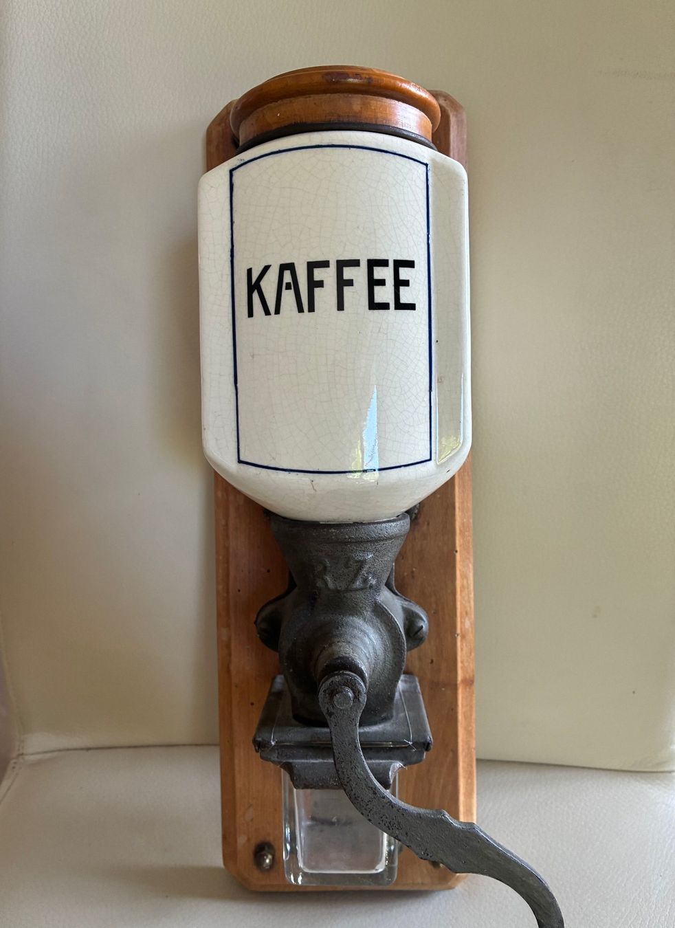 Elettrodomestici da cucina: Antike Wand-Kaffeemühle – Usato da Uznach venduto da Kas-Fri 5