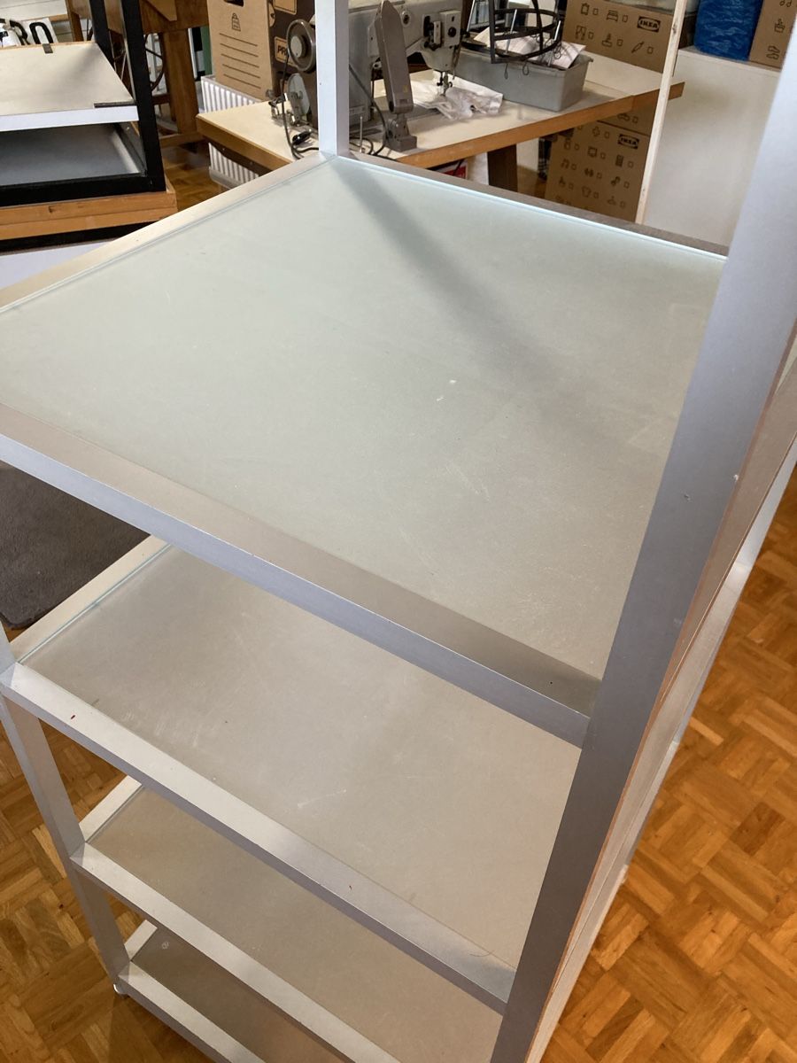 Scaffali: Glas Gestell – Usato da Bellmund venduto da NOESchaer