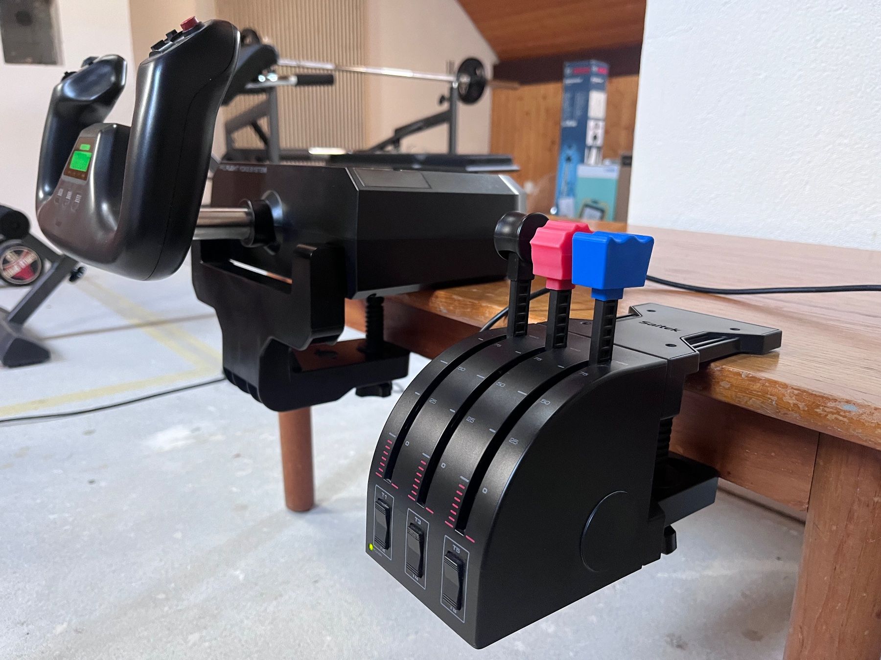 Saitek Controller: Saitek Pro Flight Yoke, Throttle Quadrant & Pedals – Gebraucht aus Grüt (Gossau ZH) von Utk 6