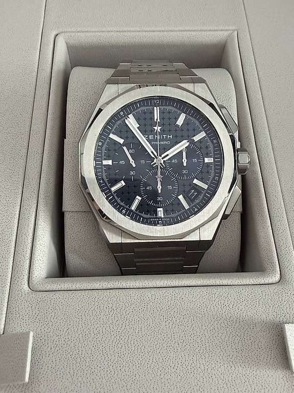 Zenith Uhren: Zenith Defy Skyline – Gebraucht aus Zürich von timeio-swapwatch