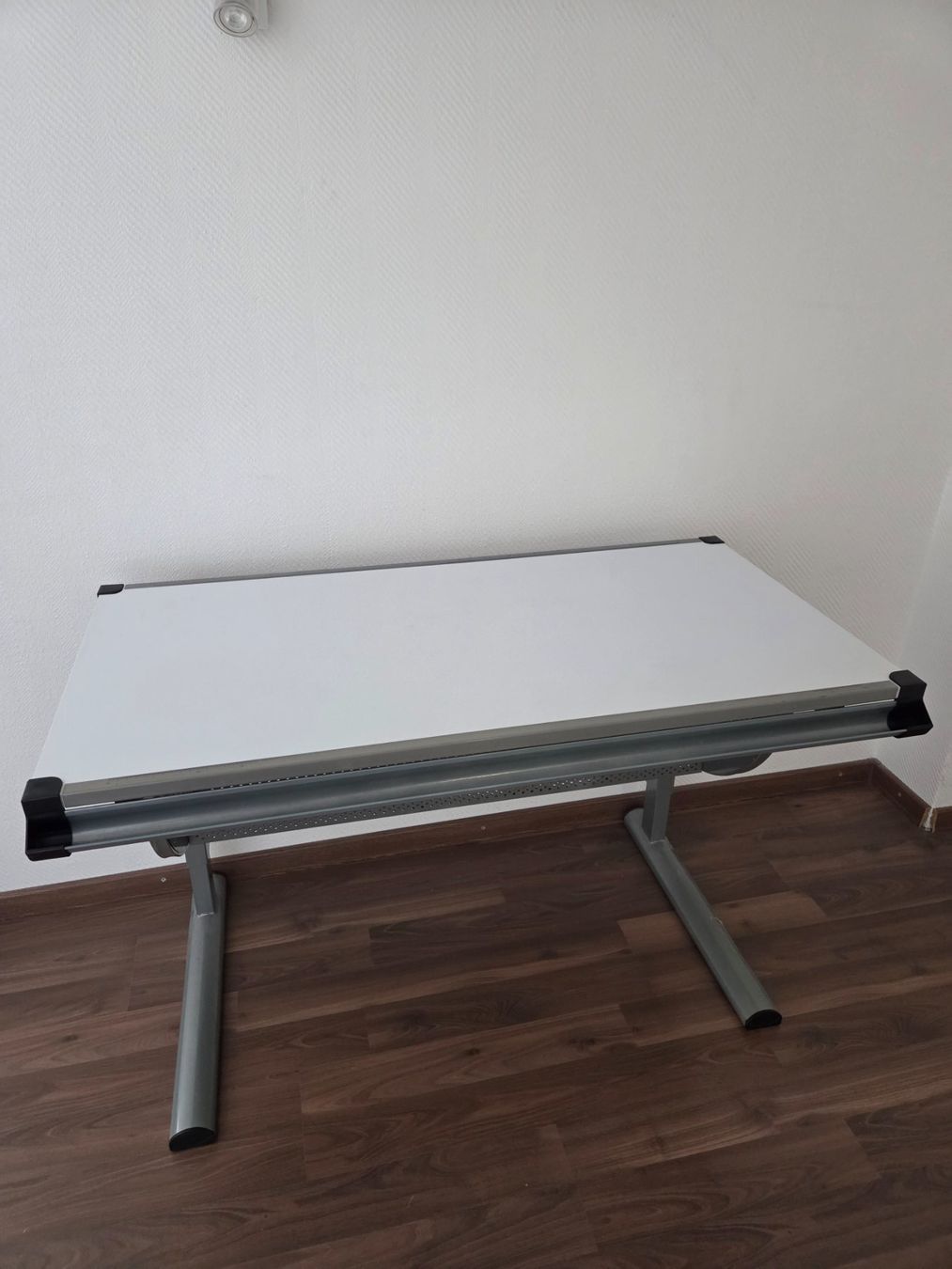Scrivanie: Schreibtisch – Usato da Rumlikon venduto da pas_2pcz