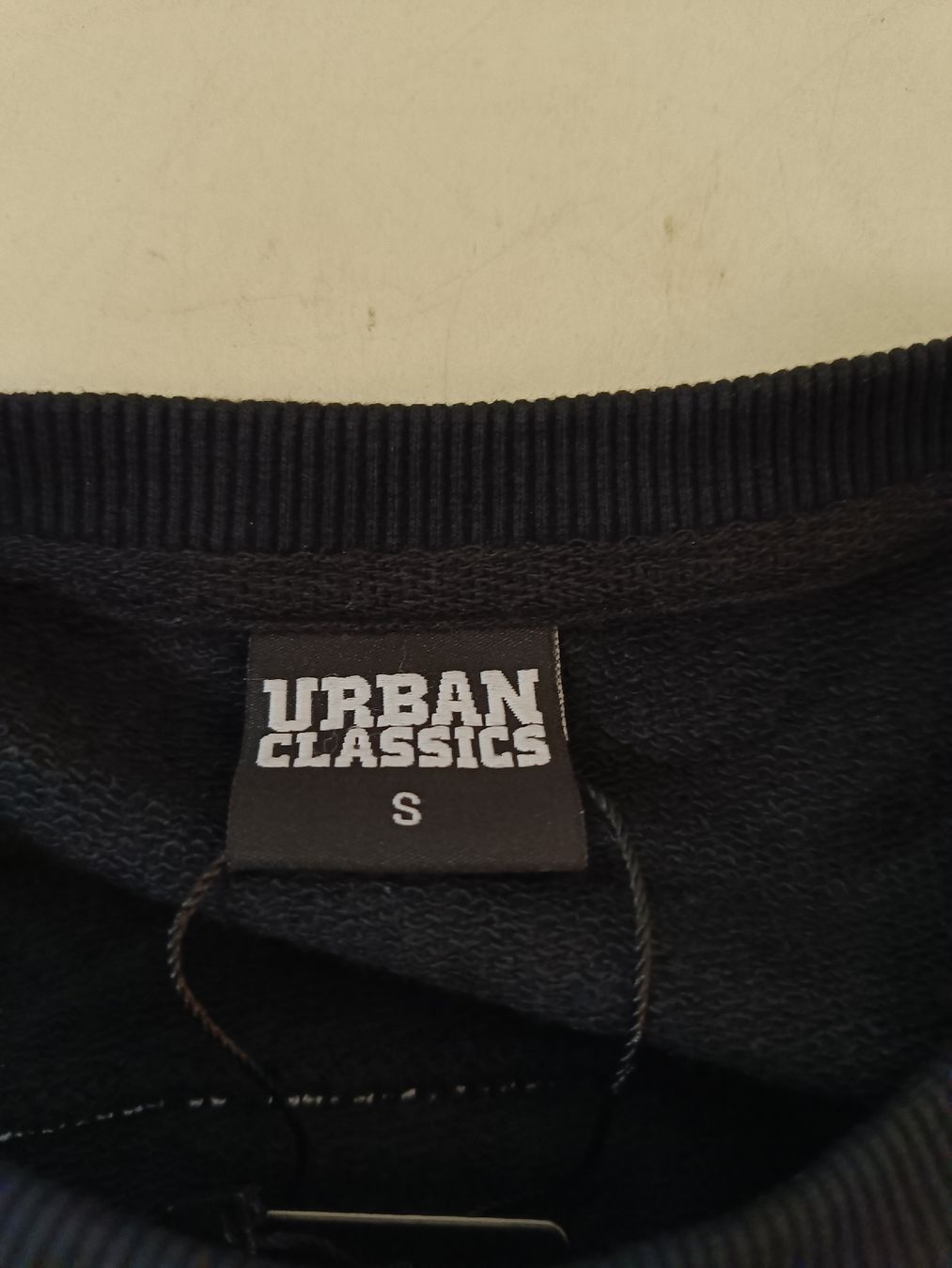 Maglioni & Felpe: Urban Classics Damen Pulli, Gr. S, neu mit Etikett. (nov261) – Nuovo e nell'imballaggio originale da Künten venduto da Schnaepplihuus 8