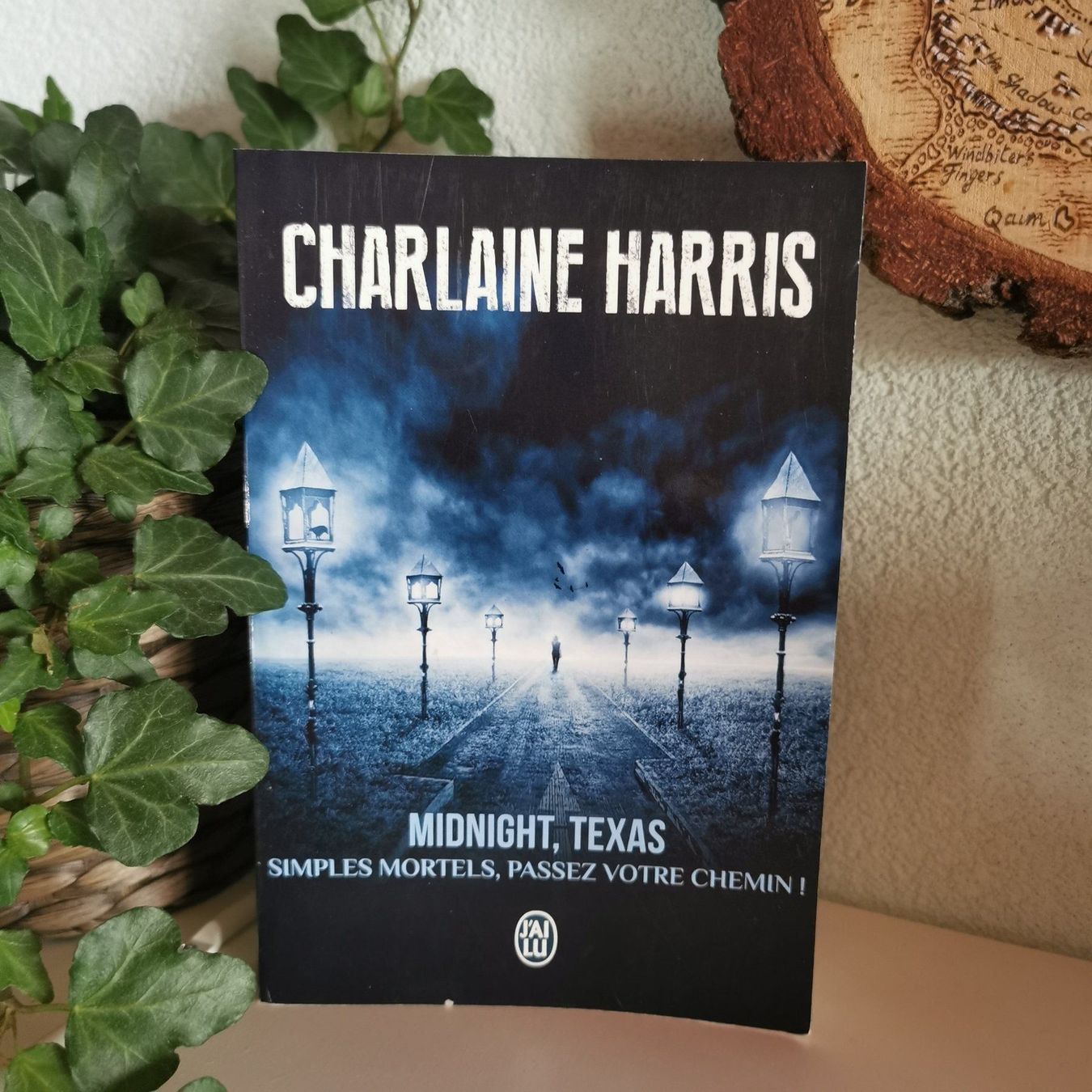 Libri: Midnight, Texas - Charlaine Harris – Nuovo (secondo la descrizione) da Veytaux venduto da lelivreouvert