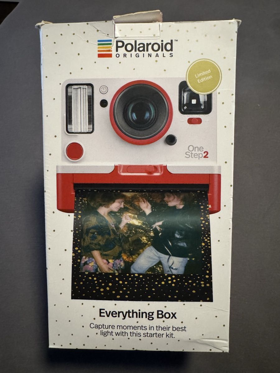 Polaroid Fotocamera: Polaroid OneStep2 Everything Box Red Limited Edition – Usato da Wauwil venduto da RaFiLa 3