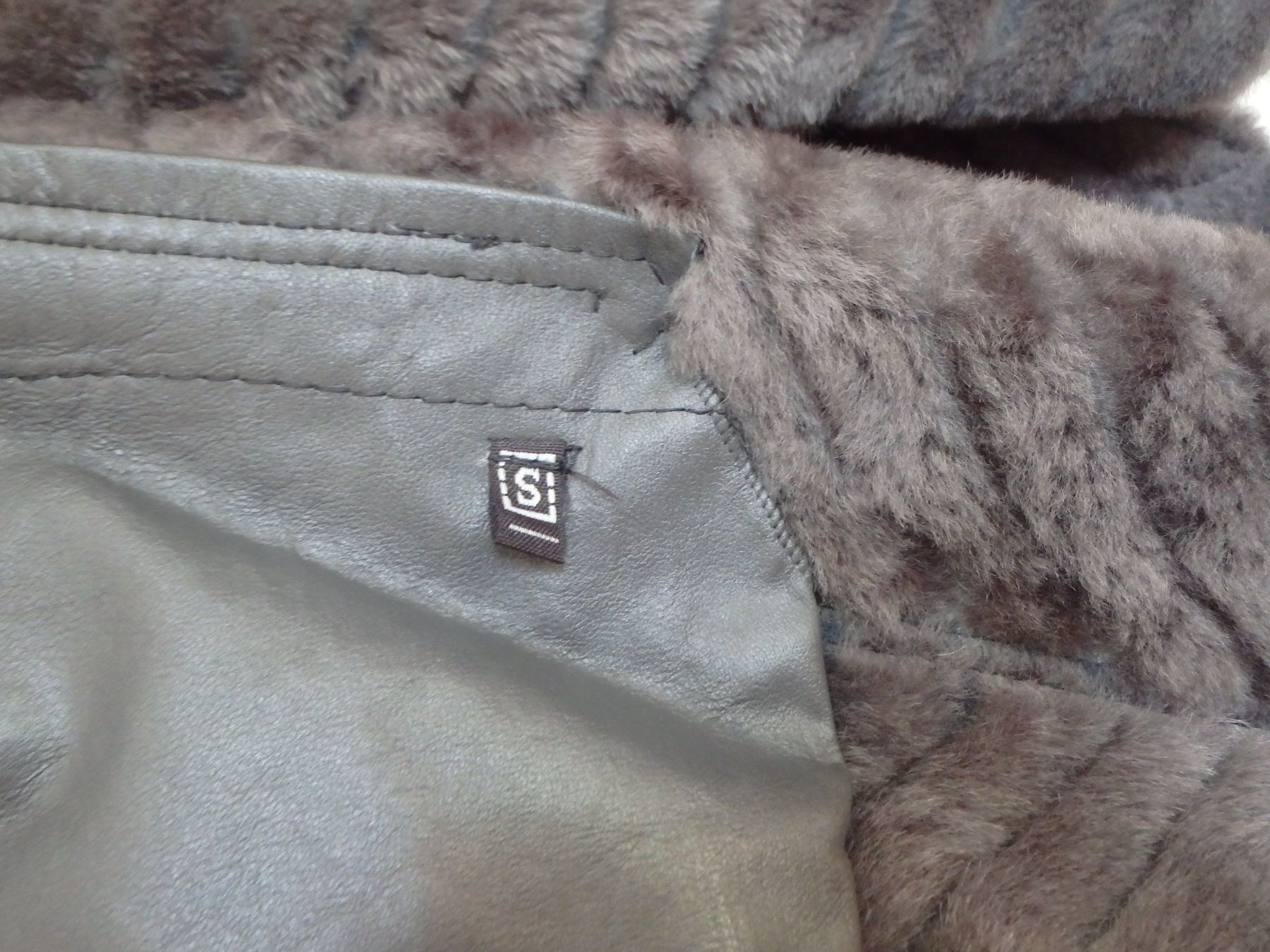 Manteaux: Vintage Leder Mantel, echtes Leder mit Fee, Grösse 40 – D'occasion à Schöfflisdorf par pullux 5
