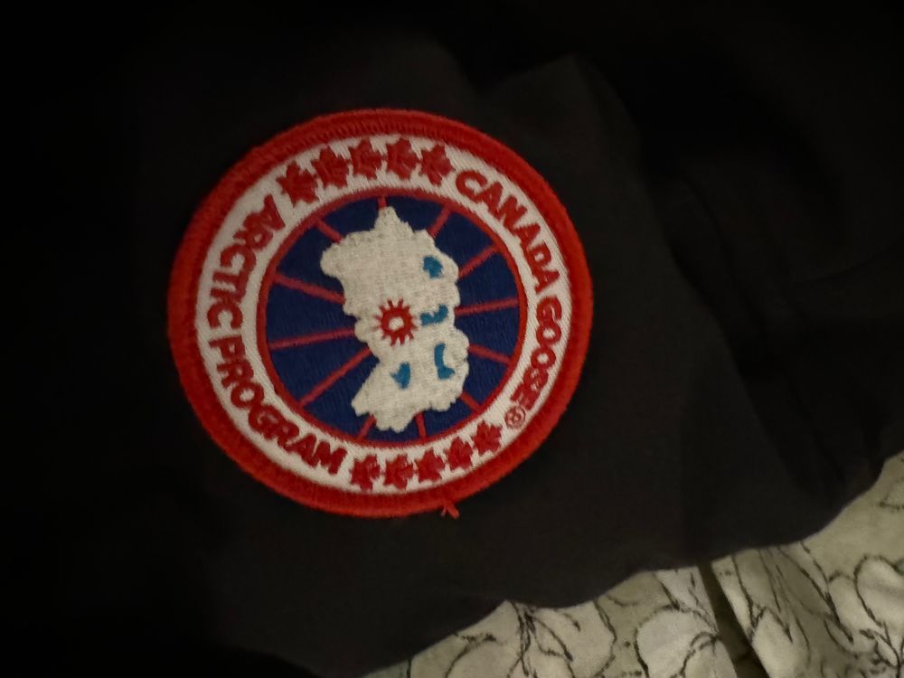 Canada Goose Jacke | Kaufen auf Ricardo