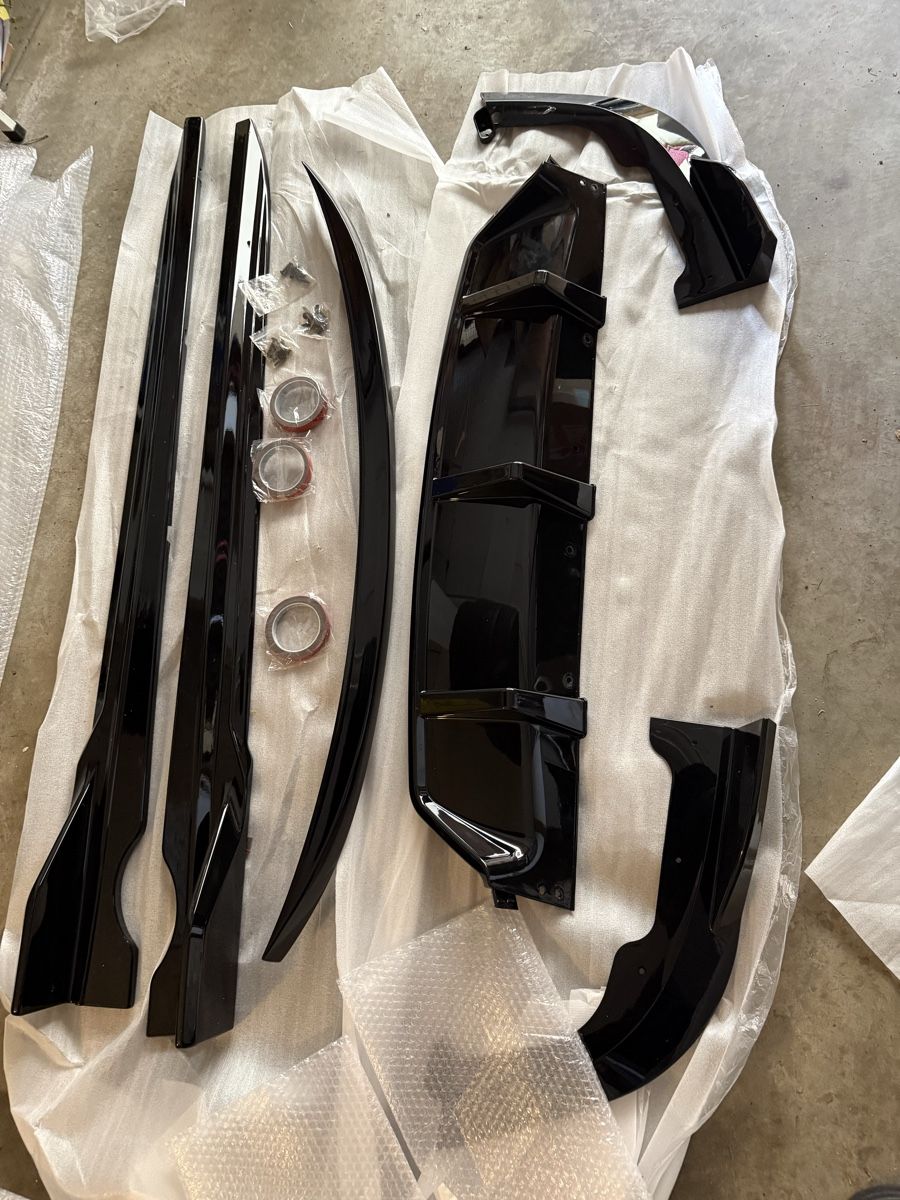BMW Tutti pezzi di ricambio auto: BMW X5 - AERO BODY KIT  – Nuovo e nell'imballaggio originale da Basel venduto da sopi04 2
