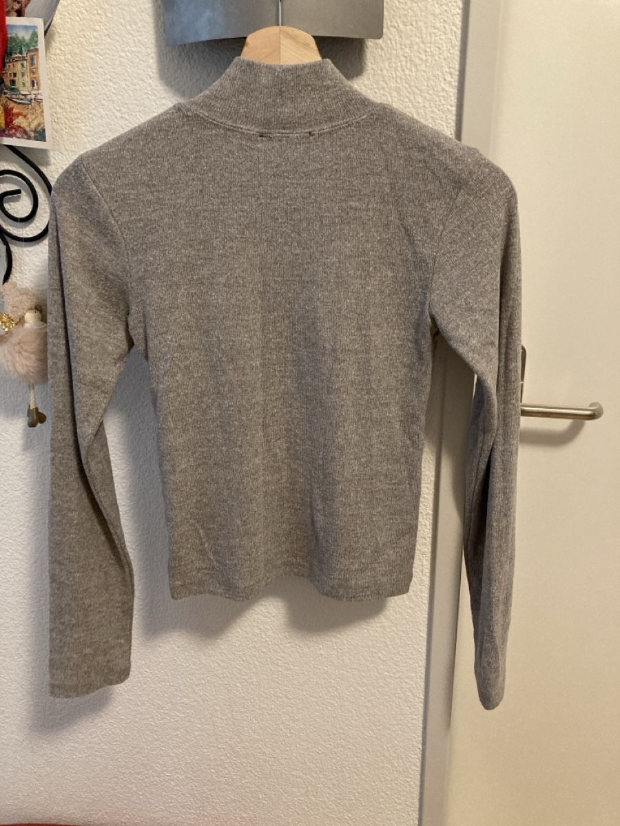 Zara Maglioni & Felpe: Graues leichtes Pulli / langarmiges Shirt – Usato da Urtenen-Schönbühl venduto da alessibas 3
