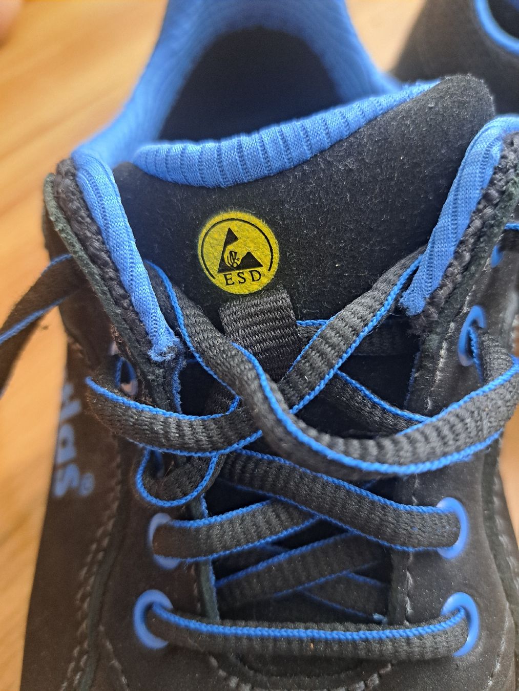 Scarpe da uomo: Sicherhheits Arbeitsschuhe – Usato da Unterkulm venduto da famerismann 2