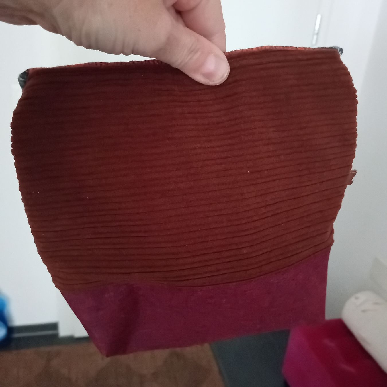 Borse da donna: Tasche rot Stoff mit Blumenmuster Tragegurt,handarbeit – Nuovo (secondo la descrizione) da Burgdorf venduto da carodesign1 3