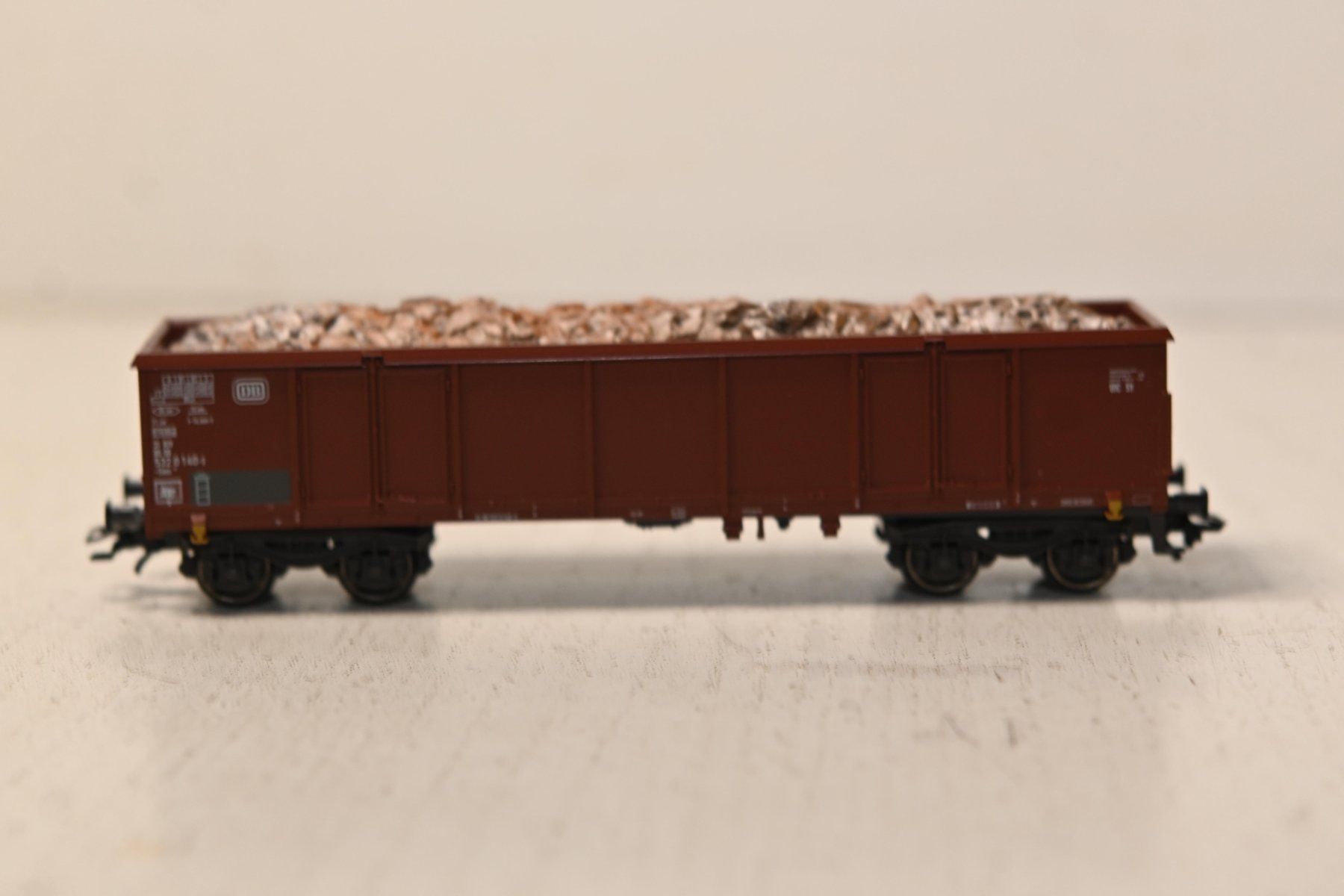 Trix Modellini di ferrovie: Trix 24336 HO/DC Schrottransporter mit OVP – Usato da Laupen ZH venduto da Zmoewe