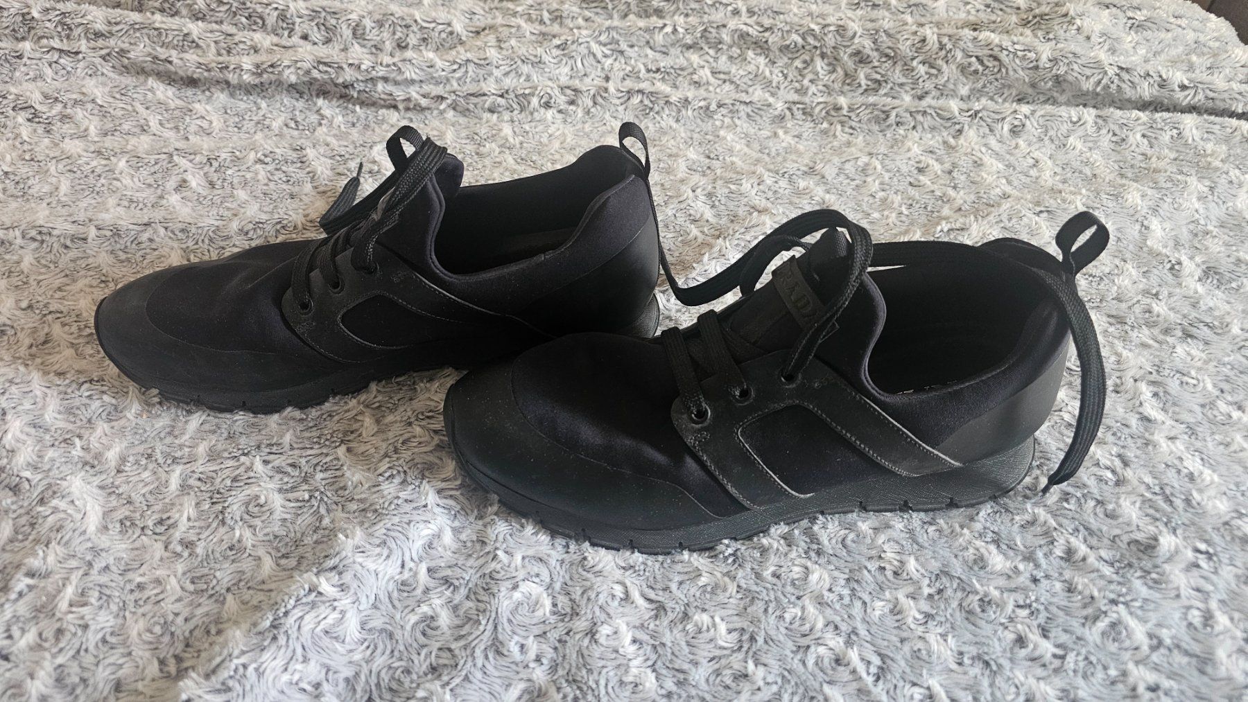 Prada Chaussures hommes: Chaussures Prada taille 42.5 – D'occasion à Etoy par angi020 2