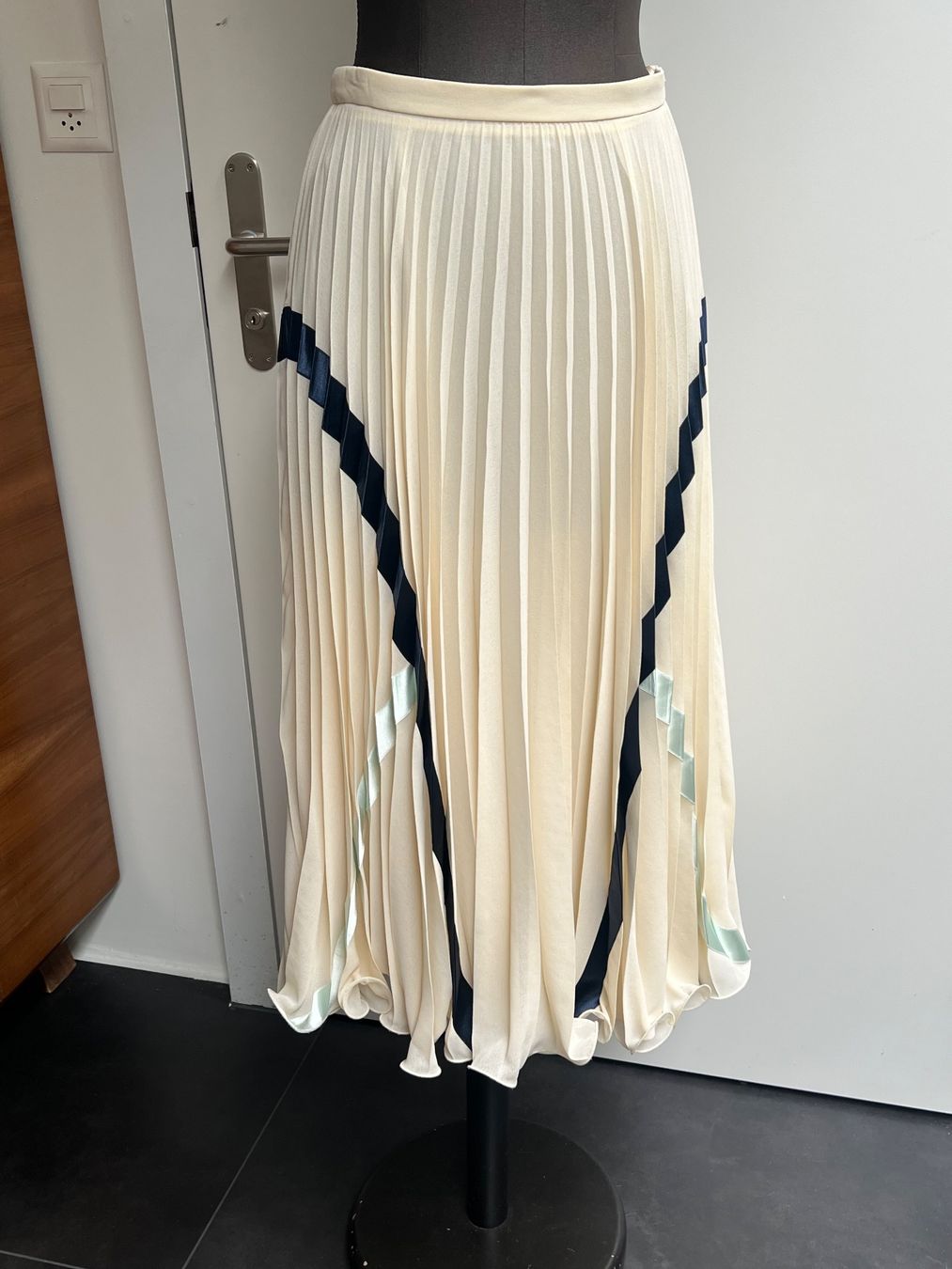 Chloé Röcke: See by Chloé Chiffonrock / Plisseerock 34 – Gebraucht aus Wabern von La-Vitrine 2