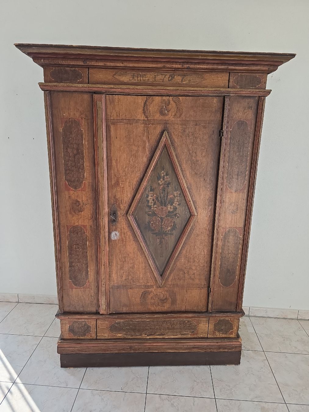 Armadi: Antiker Bauernschrank  – Usato da Brunegg venduto da Metter01