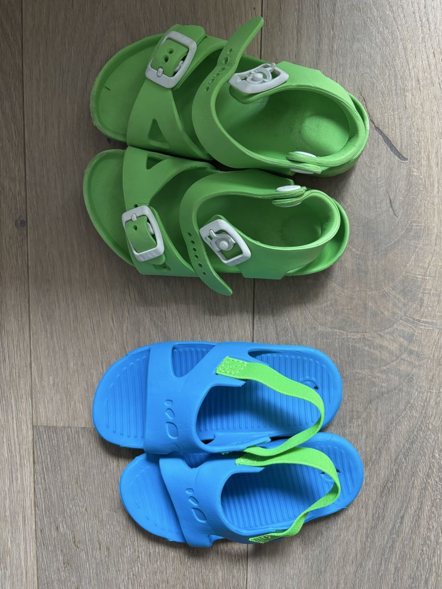 Scarpe per ragazzi: Schwimm ad Sandalen Gr 24/25 – Usato da Wahlen b. Laufen venduto da Slash077