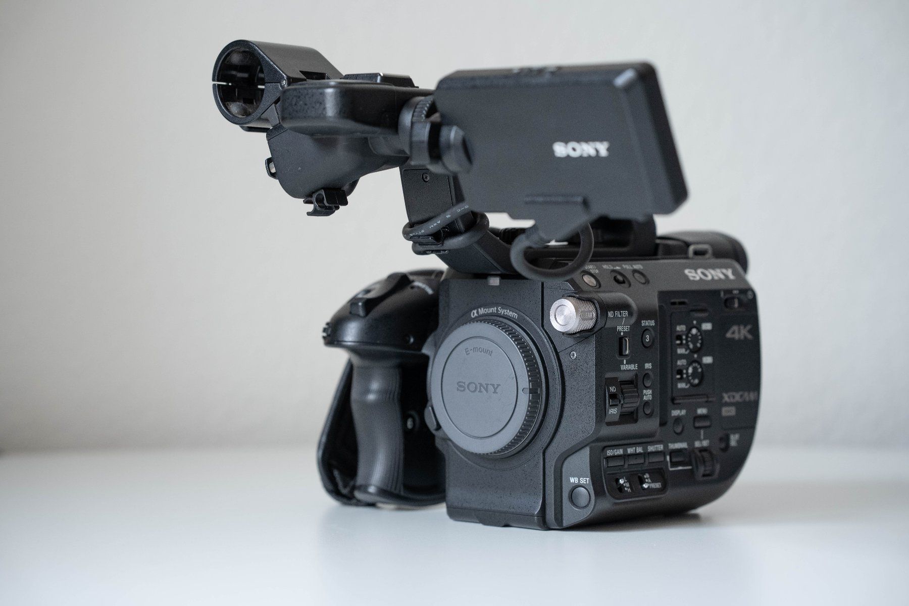 Sony Videocamere: Sony PXW-FS5 XDCAM Super 35 Camera System – Usato da Thalwil venduto da 02RIV